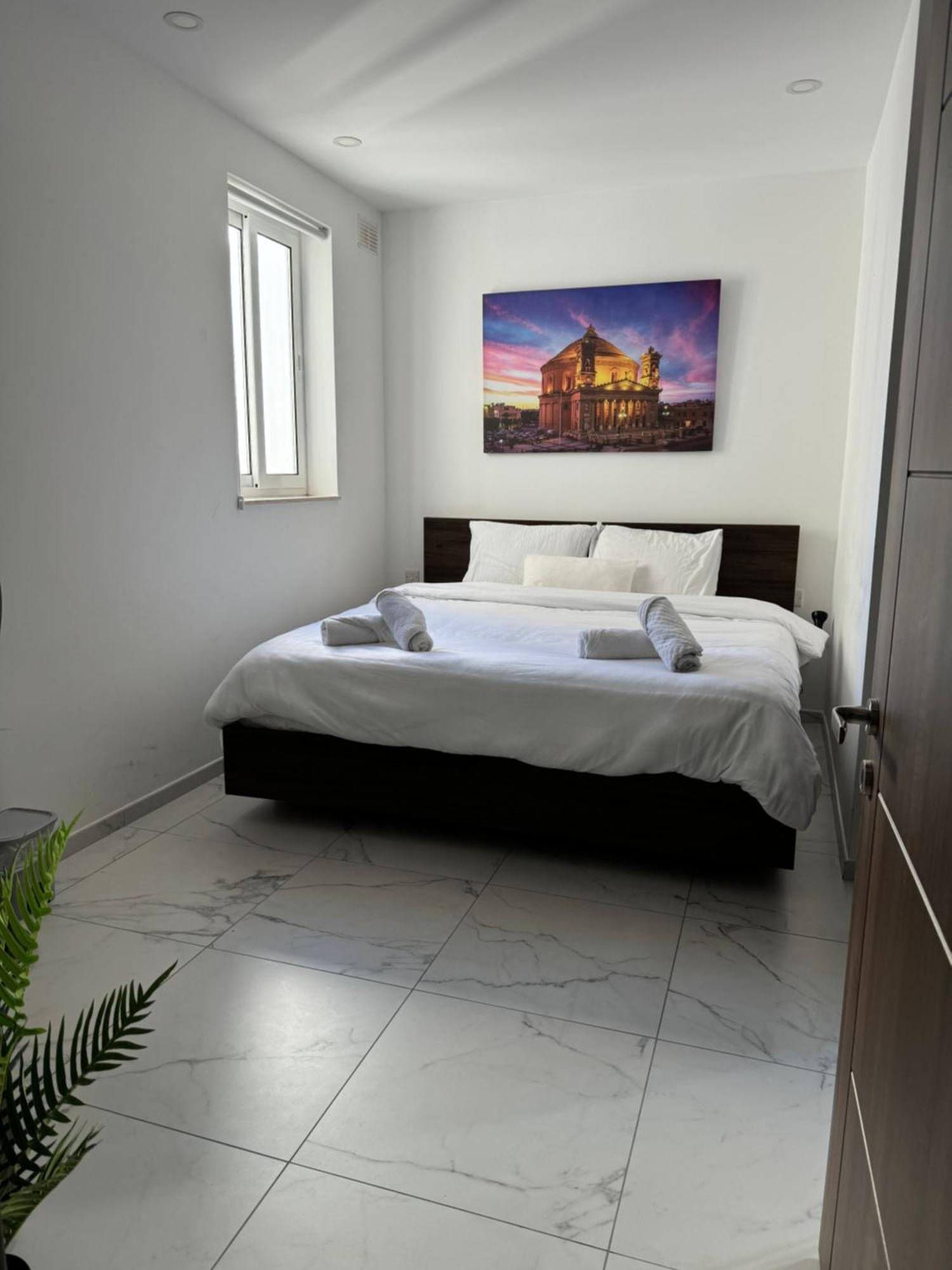 Designer 3 Bedroom And 3 Bathroom Apartment In Swatar Birkirkara Exterior photo